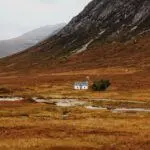 Ferienhaus am Fuße des Buachaille Etive Mòr im Glencoe-Tal in Schottland